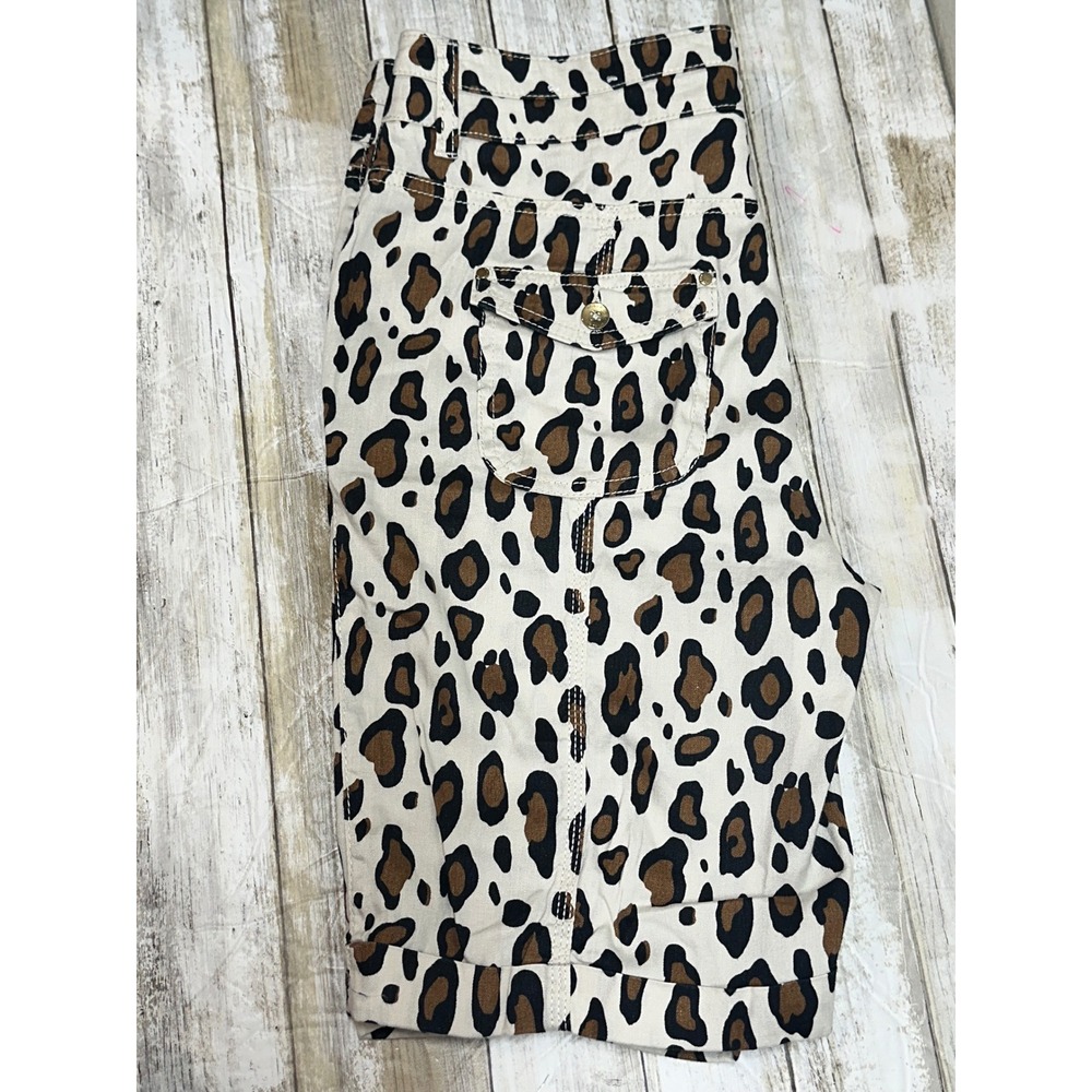 Chicos Bermuda Shorts Womens size 0(U.S. 4) Animal Print‎ Linen Blend